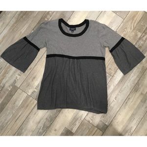 3/$20 Women’s Sonoma Color Block 3/4 bell sleeve - L